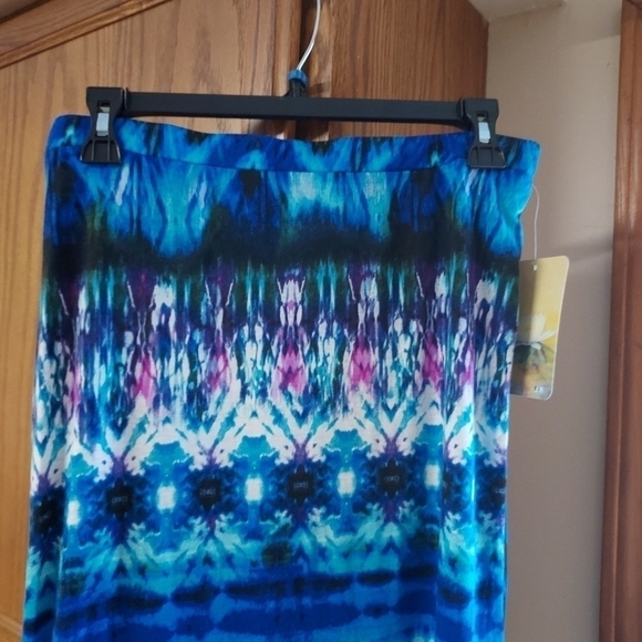 Lily Star skirt or cover up for swimsuit - Picture 6 of 7